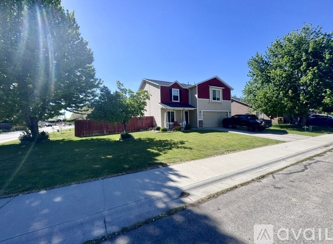 1131 Southwest Independence 4 Beds Single Family Home for Rent - Photo gallery 2