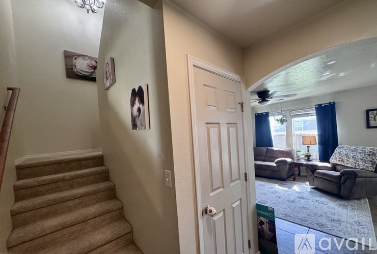 1131 Southwest Independence 4 Beds Single Family Home for Rent - Photo gallery 4