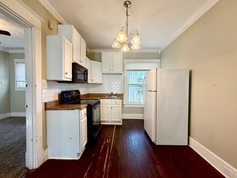 1768 West Hill Street 2 Beds Apartment for Rent