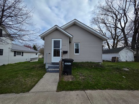 304 Ione Street 2 Beds Apartment for Rent