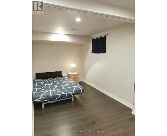 BASEMENT - 40 GREEN BUSH ROAD 1 House for Rent - Photo gallery 5