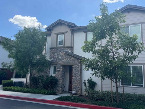 5036 Ruth Way 4 Beds Apartment for Rent