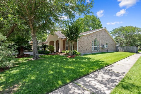 1044 Breckenridge Drive 4 Beds Apartment for Rent