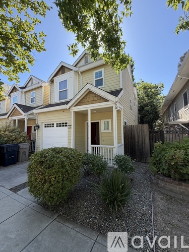 1720 27th Street 3 Beds Apartment for Rent - Photo gallery 1
