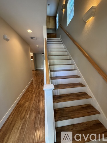 1720 27th Street 3 Beds Apartment for Rent - Photo gallery 2