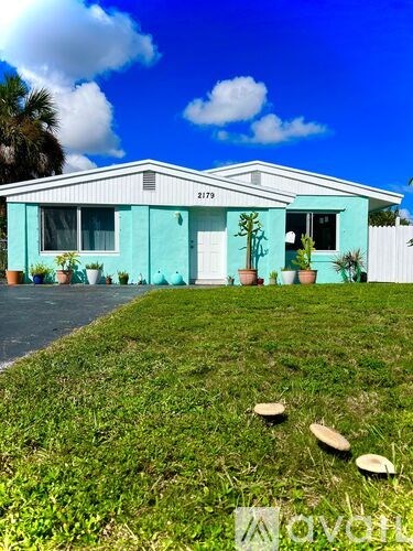 2179 NE 173Rd St 3 Beds Apartment for Rent
