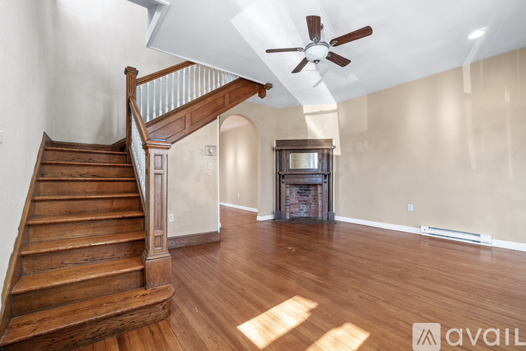 6642 Jefferson Boulevard 4 Beds Apartment for Rent - Photo gallery 2