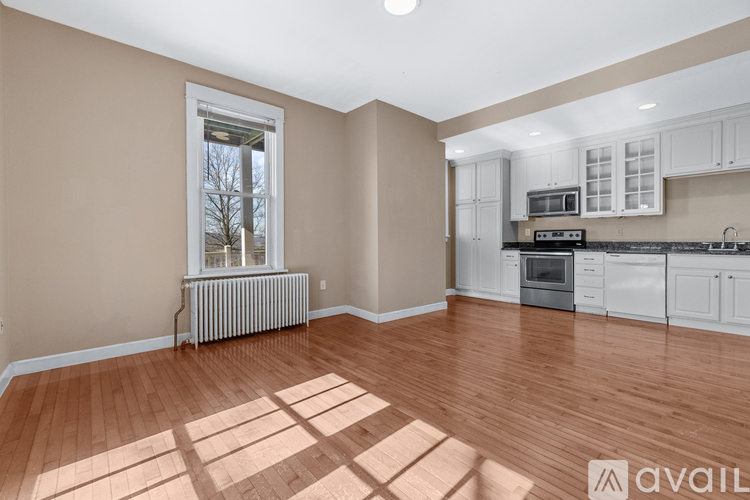 6642 Jefferson Boulevard 4 Beds Apartment for Rent - Photo gallery 3