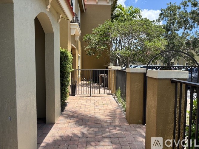 161 Monterey Bay Drive 2 Beds Townhouse for Rent - Photo gallery 3