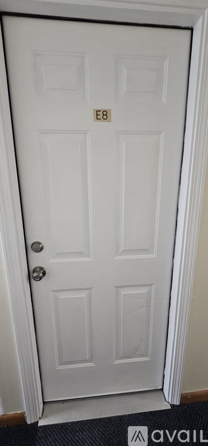 9 Edwards Avenue 1 Condo for Rent - Photo gallery 3