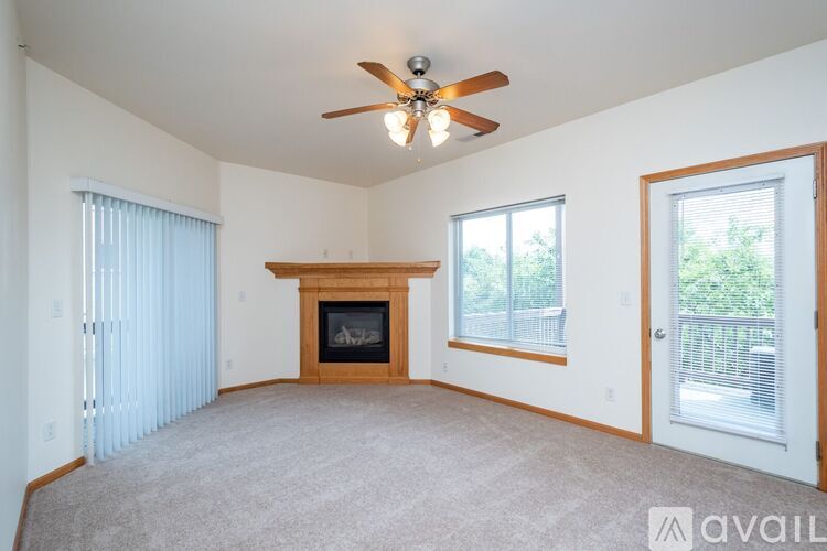 30 Redtail Bend 2 Beds Apartment for Rent - Photo gallery 1