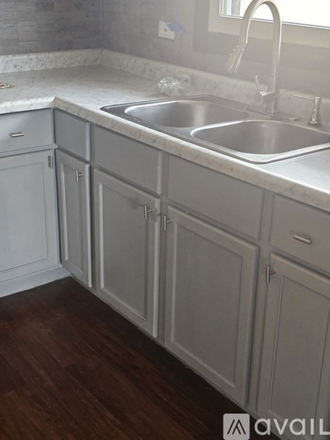 409 Madison Avenue 3 Beds Apartment for Rent