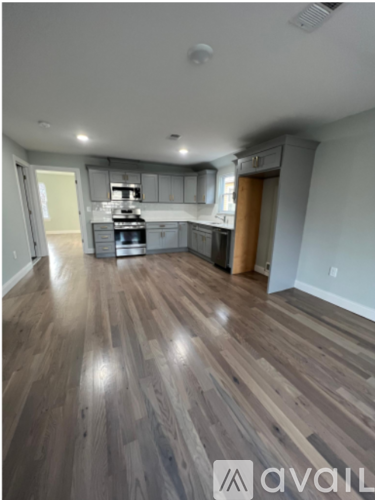 562 Madison Avenue 3 Beds Apartment for Rent - Photo gallery 2