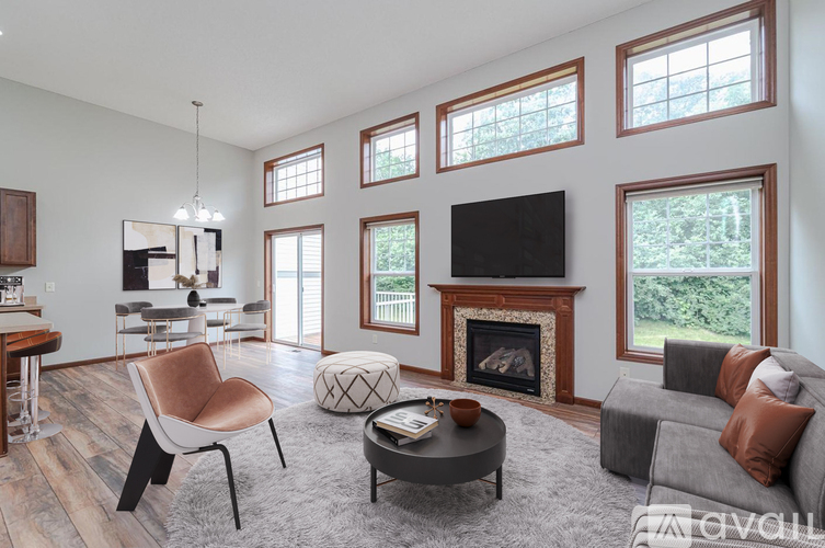 15216 Maryland Ave 3 Beds Townhouse for Rent - Photo gallery 3