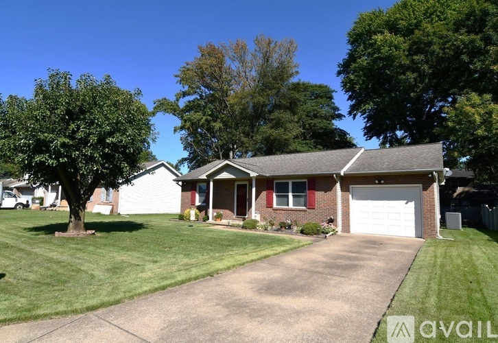 7542 Meridian Avenue 2 Beds Single Family Home for Rent - Photo gallery 2