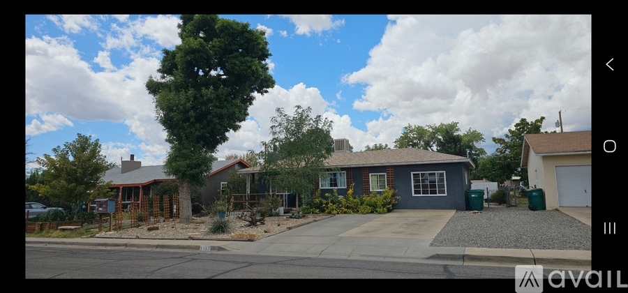 1107 N Buena Vista Ave 4 Beds Single Family Home for Rent - Photo gallery 2