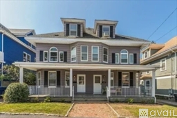 88 Linden Street 5 Beds Condo for Rent - Photo gallery 1