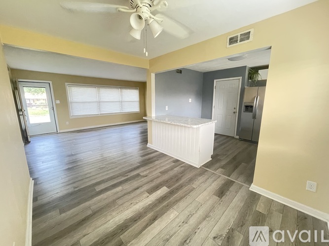 2217 Helsley Avenue 3 Beds Single Family Home for Rent - Photo gallery 3