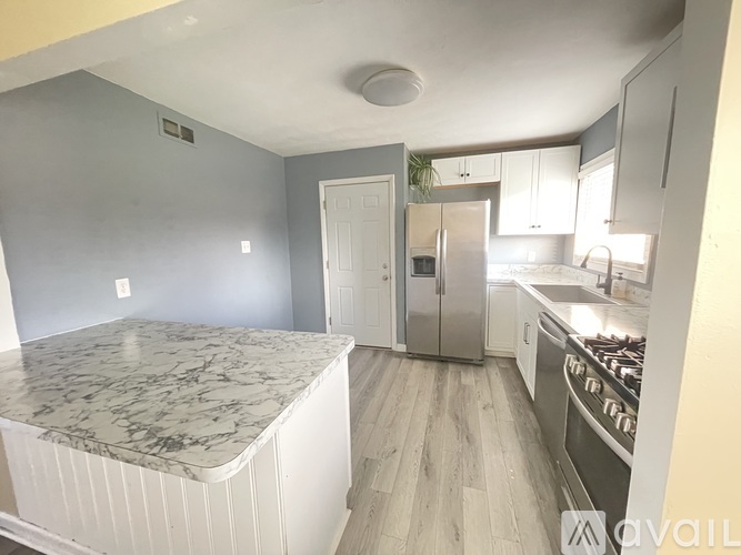 2217 Helsley Avenue 3 Beds Single Family Home for Rent - Photo gallery 4