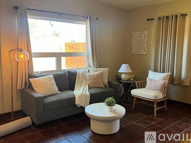 2048 E 6th St 1 Apartment for Rent - Photo gallery 1