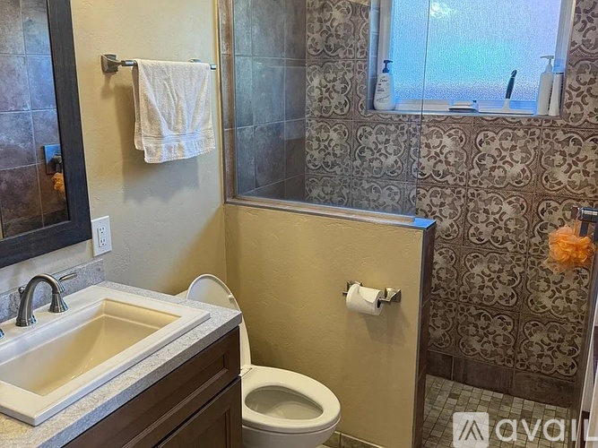 2048 E 6th St 1 Apartment for Rent - Photo gallery 5