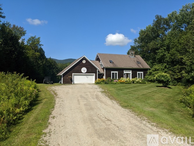 143 Yaks Way 4 Beds Single Family Home for Rent - Photo gallery 4
