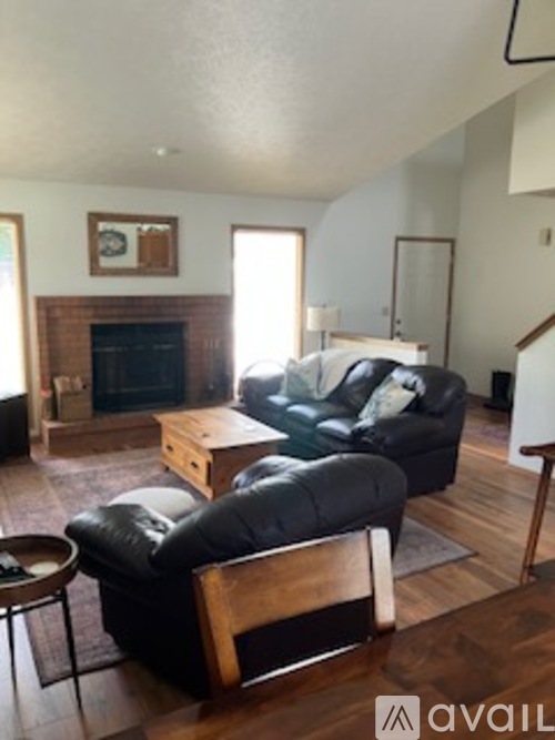 5521 South Crestline Street 3 Beds Townhouse for Rent - Photo gallery 3