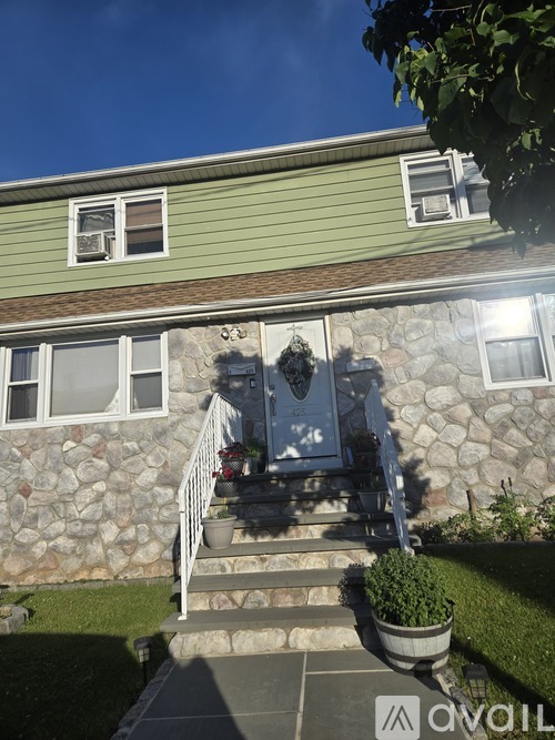 425 10th Street 2 Beds Apartment for Rent - Photo gallery 1