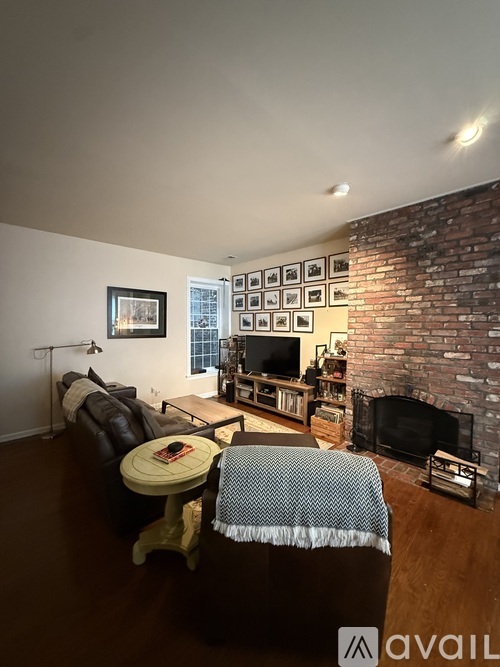 714 G Street Northeast 1 Apartment for Rent - Photo gallery 1