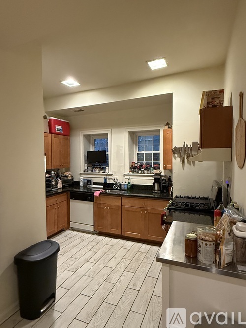 714 G Street Northeast 1 Apartment for Rent - Photo gallery 5