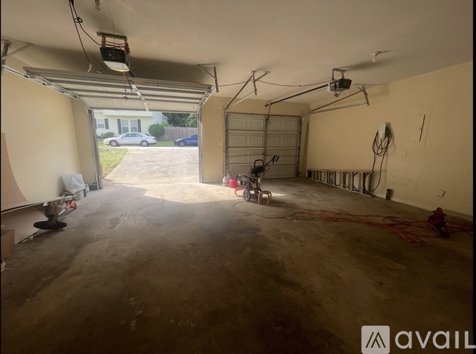 2959 Hawk Court Southeast 3 Beds Single Family Home for Rent - Photo gallery 2