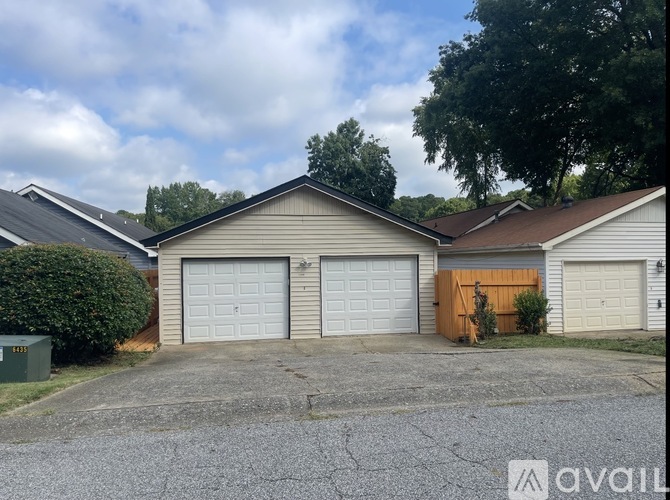 2959 Hawk Court Southeast 3 Beds Single Family Home for Rent - Photo gallery 3