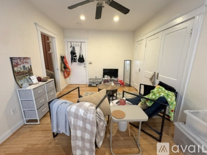 62 Queensberry St Studio Apartment for Rent - Photo gallery 5