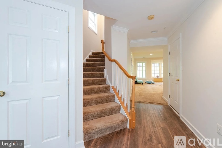 10655 Hillingdon Road 3 Beds Townhouse for Rent - Photo gallery 2