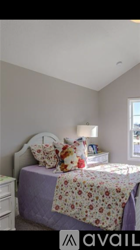 18320 Monrovia Street 5 Beds Single Family Home for Rent - Photo gallery 2