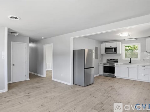 3613 Creekwood Dr 3 Beds Apartment for Rent