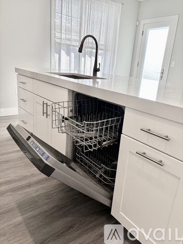151 Hancock Street 2 Beds Condo for Rent - Photo gallery 4
