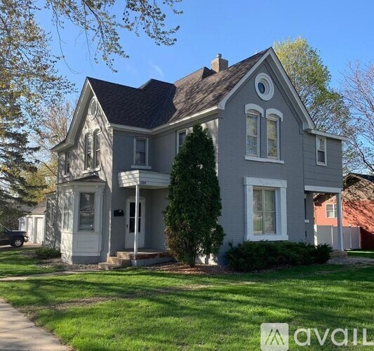 1104 N 5th St 1 Apartment for Rent - Photo gallery 1