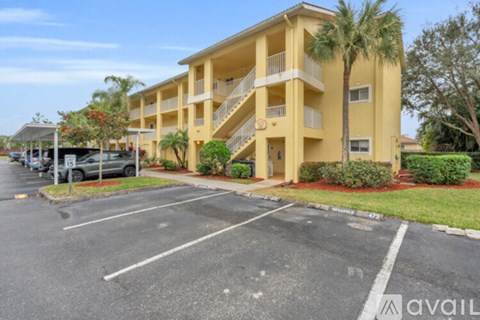 8271 Key Royal Circle, #932 2 Beds Apartment for Rent