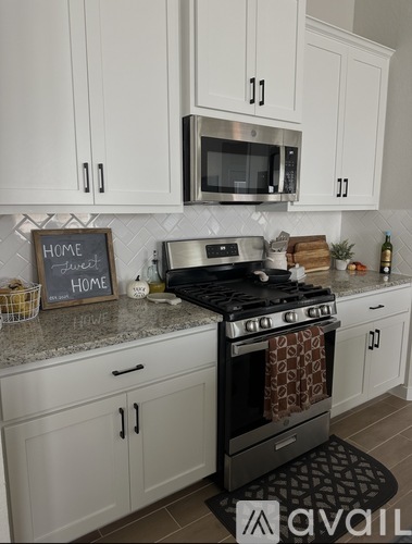 1041 Willowbrook Avenue 3 Beds Single Family Home for Rent - Photo gallery 3