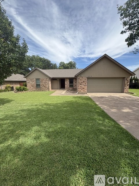 433 Overcrest Drive 4 Beds Apartment for Rent