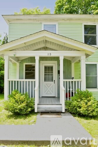 111 Booth Terrace 3 Beds Apartment for Rent