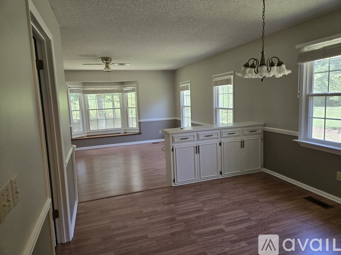 1513 Ridge St NW 3 Beds Single Family Home for Rent - Photo gallery 5
