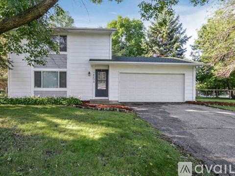 14235 39Th Avenue North 2 Beds Apartment for Rent