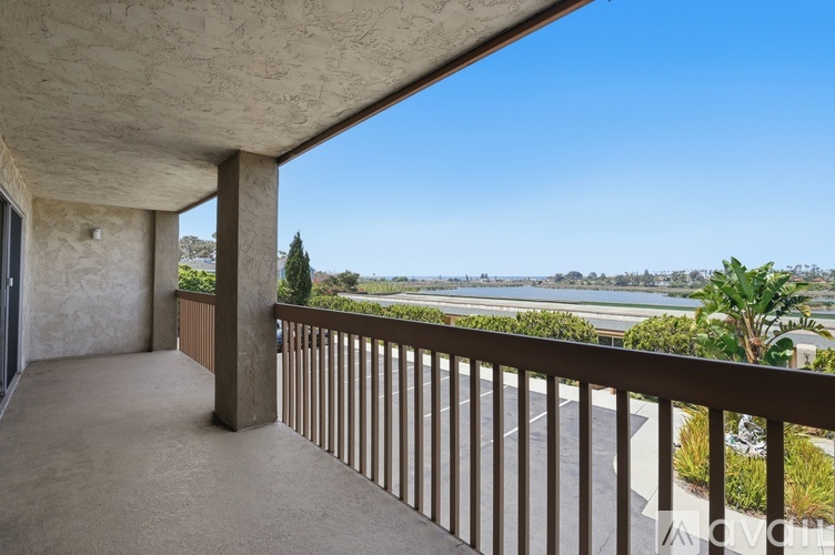 2475 Jefferson St 2 Beds Condo for Rent - Photo gallery 2