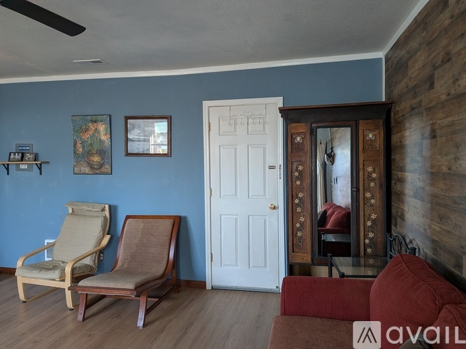 407 Ridge Avenue Studio Single Family Home for Rent - Photo gallery 2