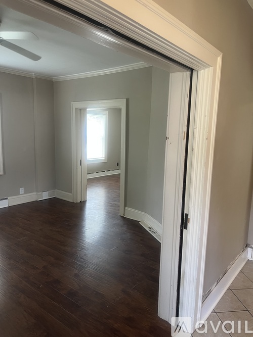 535 South Belmont Avenue 3 Beds Single Family Home for Rent - Photo gallery 3
