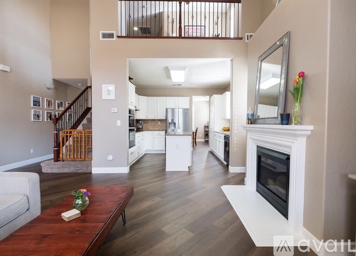 1733 West Dali Way 3 Beds Single Family Home for Rent - Photo gallery 2
