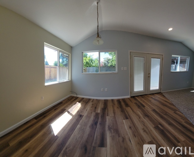 121 Meadowbrook Dr 1 Single Family Home for Rent - Photo gallery 2