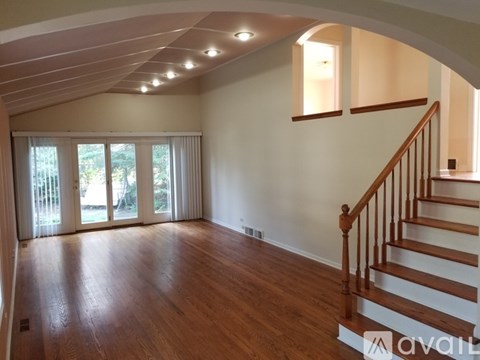 1644 Midland Avenue 2 Beds Apartment for Rent